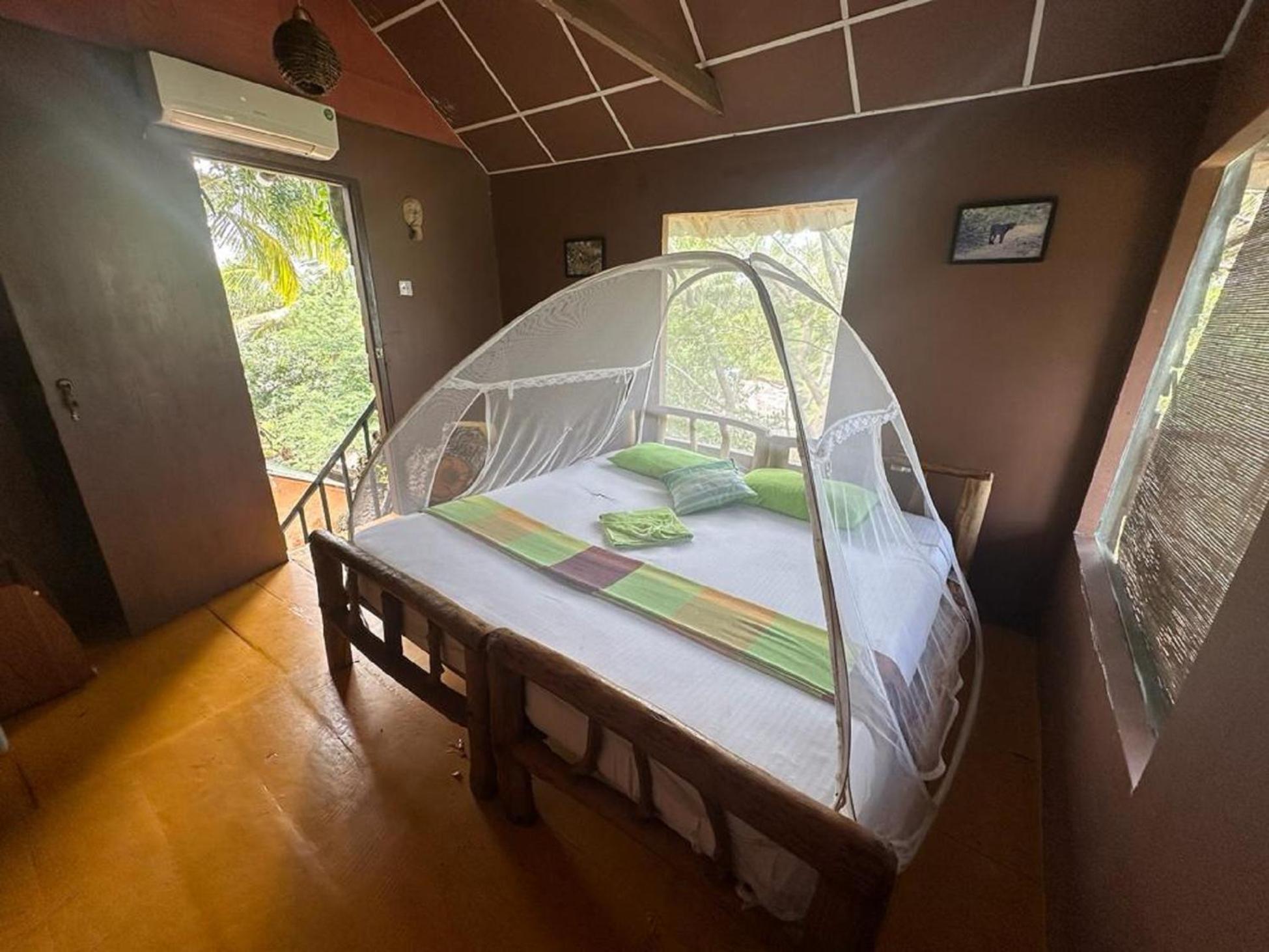 Hotel Yala Eco Tree House New à Tissamaharama Extérieur photo
