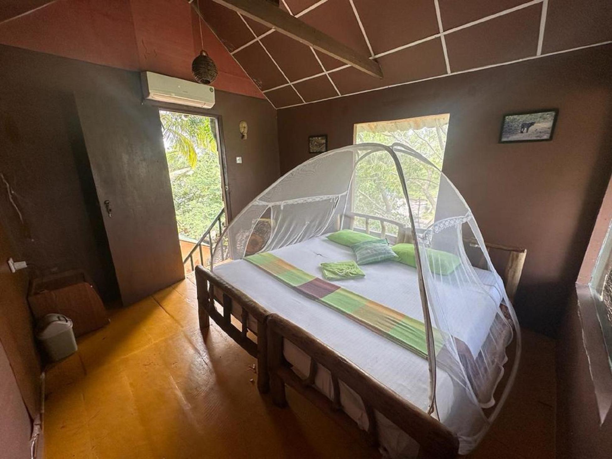 Hotel Yala Eco Tree House New à Tissamaharama Extérieur photo