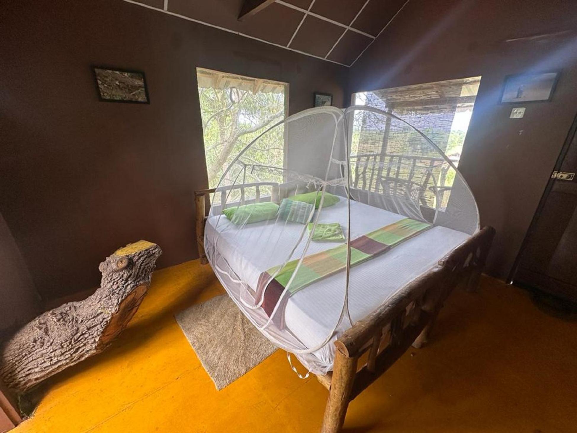 Hotel Yala Eco Tree House New à Tissamaharama Extérieur photo